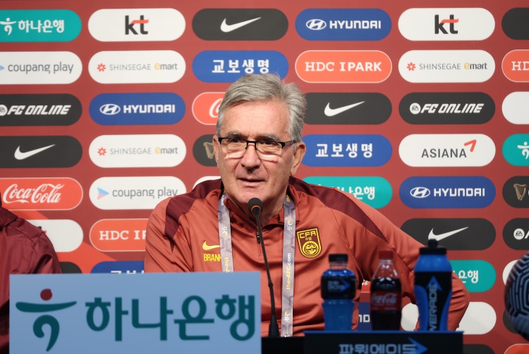 不敌澳洲后，国足实时FIFA排名跌至世界第94